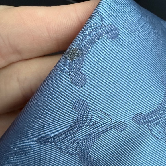 LOT 1711 Celine vintage tie 100% silk - Picture 5 of 9